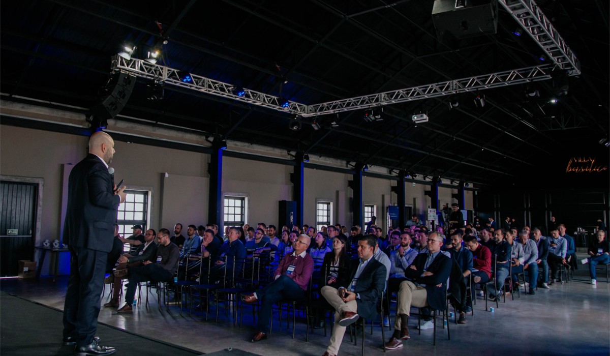 Promob e Focco promovem encontro entre clientes e premiação para destaques de 2022